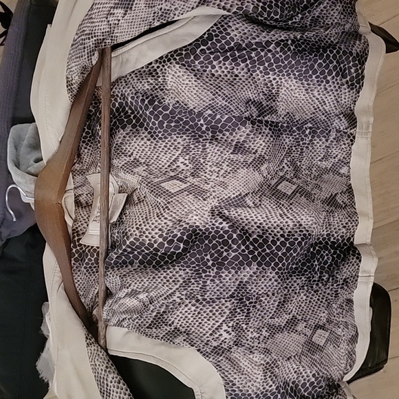 BKE vest with cute back detail. Size medium. Cream faux leather. - Picture 3 of 8